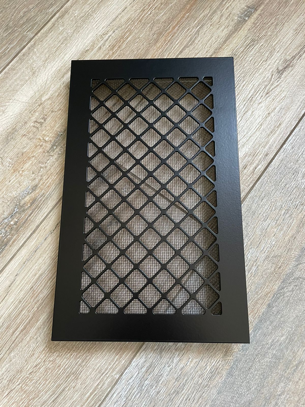 Вентиляционная решетка стальная черная SR-101 300х150