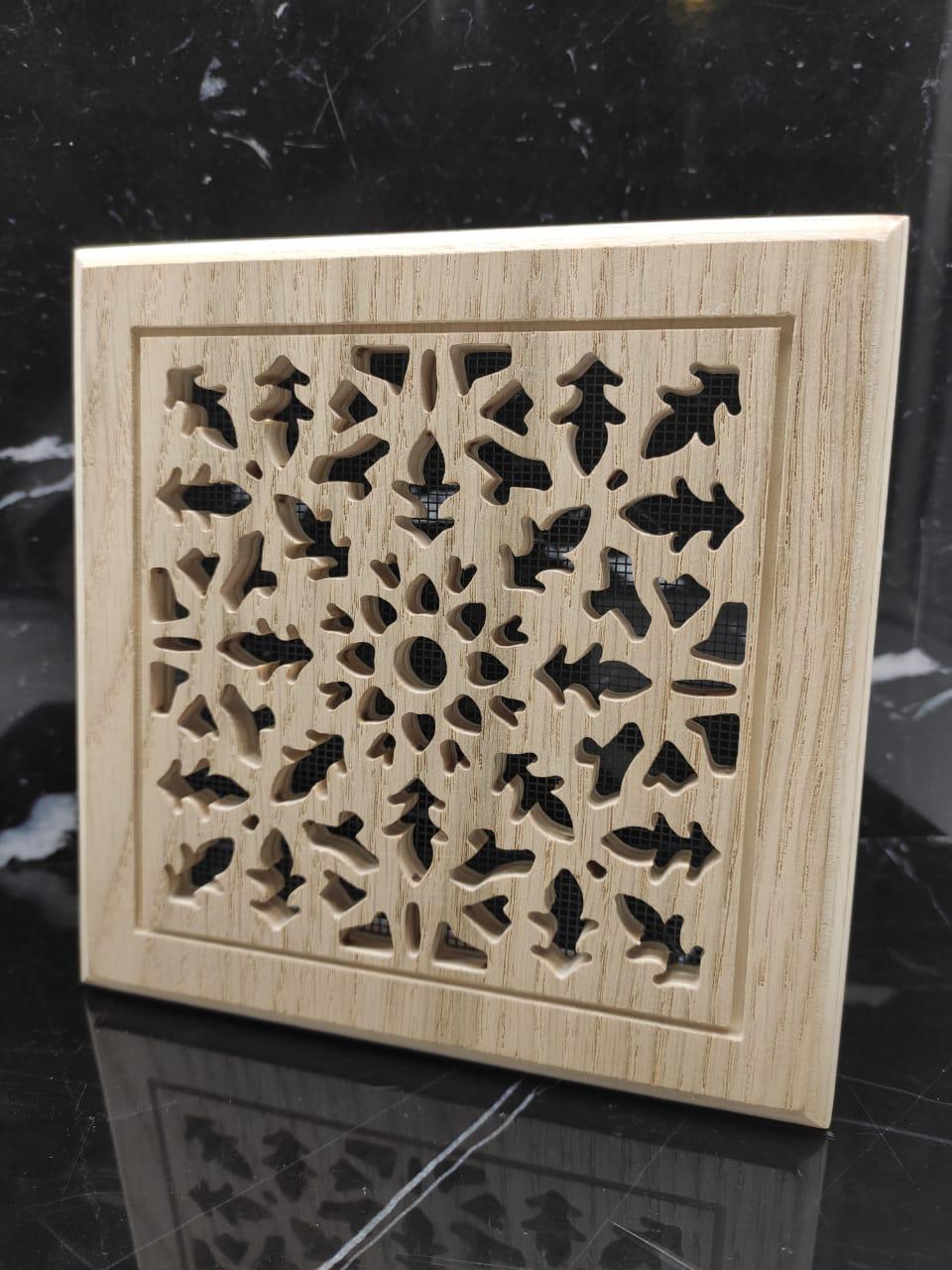 Решетка декоративная деревянная на магнитах Пересвет К-06 150х150мм