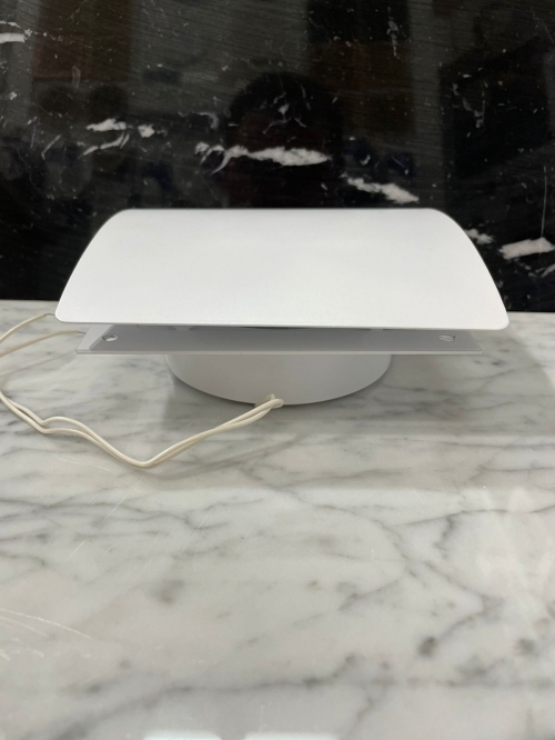 Тонкий бесшумный вытяжной вентилятор для ванной квадратный Mmotors ММC 100 K белый